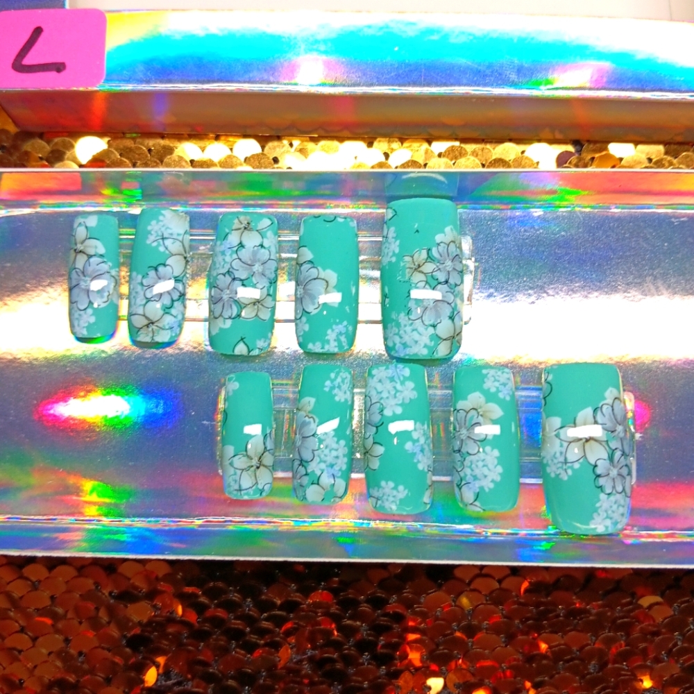 Hand made press on nails